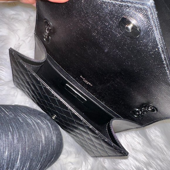 Yves Saint Laurent (Black on black YSL wallet/bag) - Picture 5 of 10